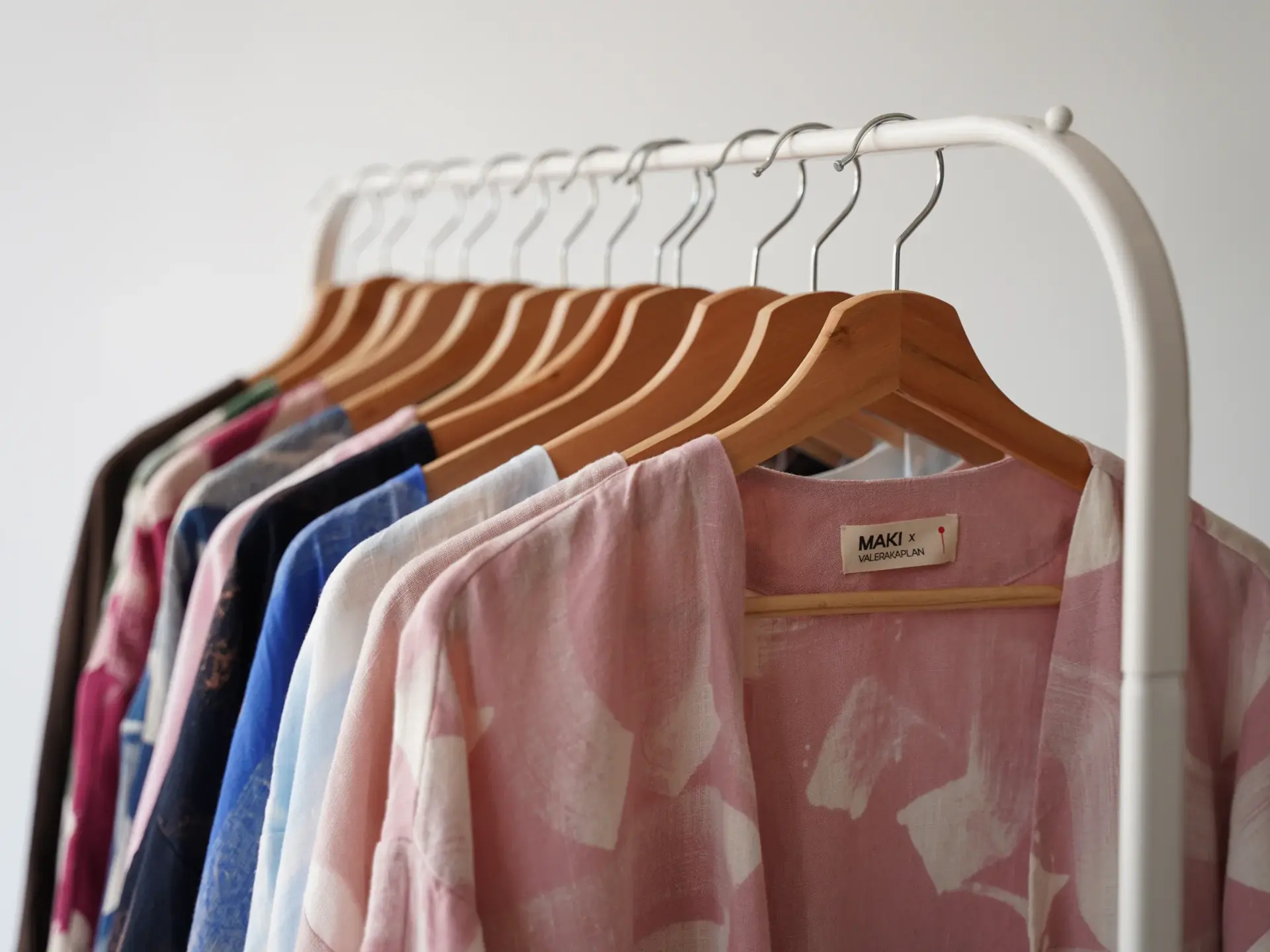 MAKI handmade label close-up